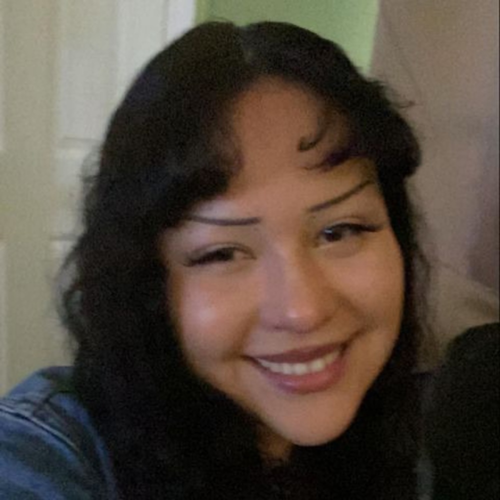 Meet your Posher, Daniela